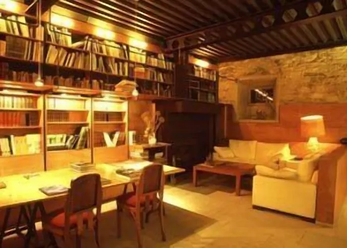 Pazo Da Merced 3*
